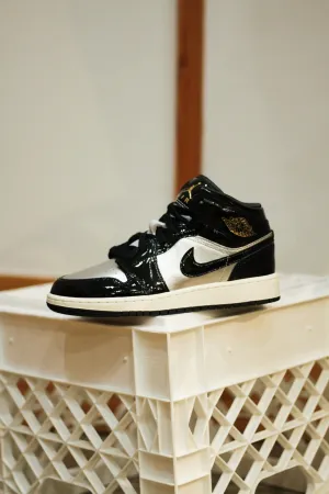 AIR JORDAN 1 MID SE (GS) "BLACK/METALLIC SILVER"