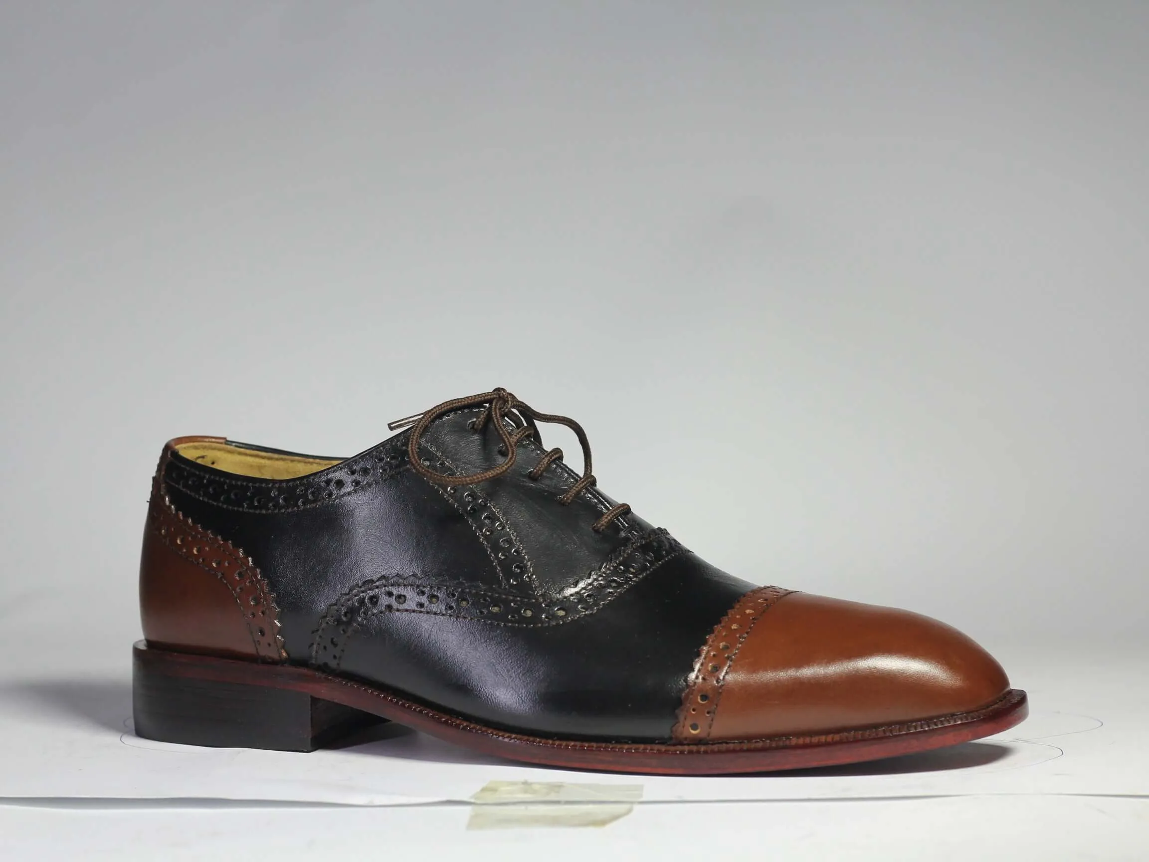 Bespoke Brown Black Leather Cap Toe Lace up Shoe for Men