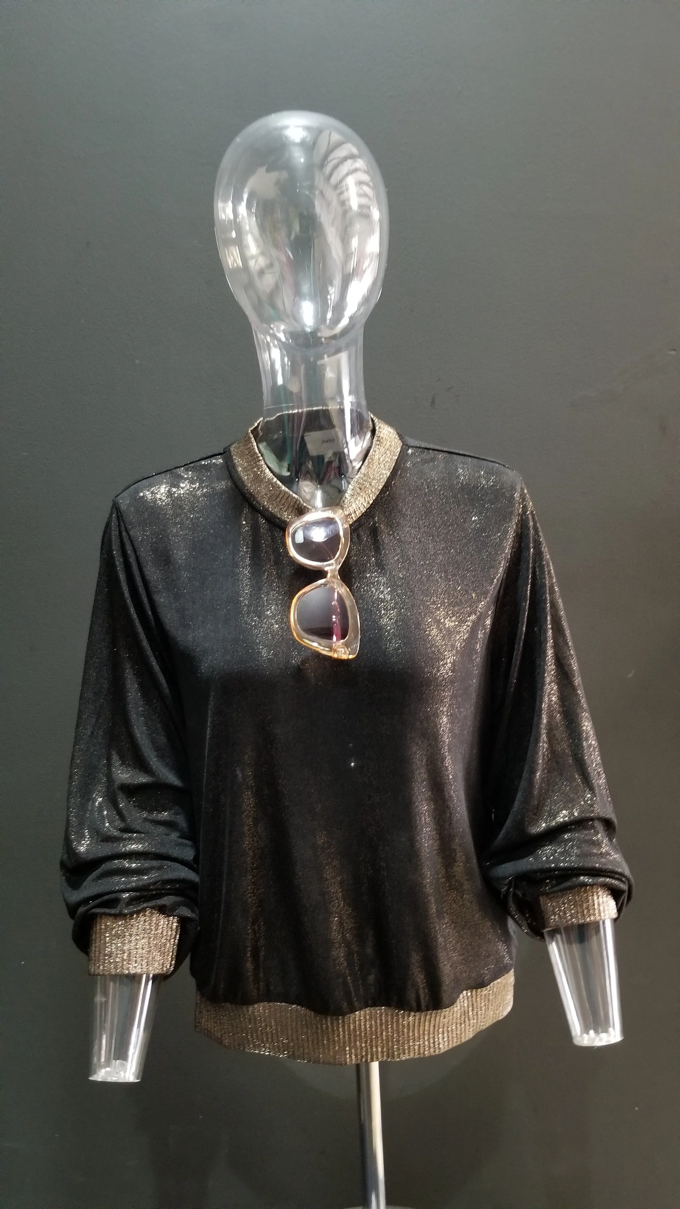 Concha Metallic Top