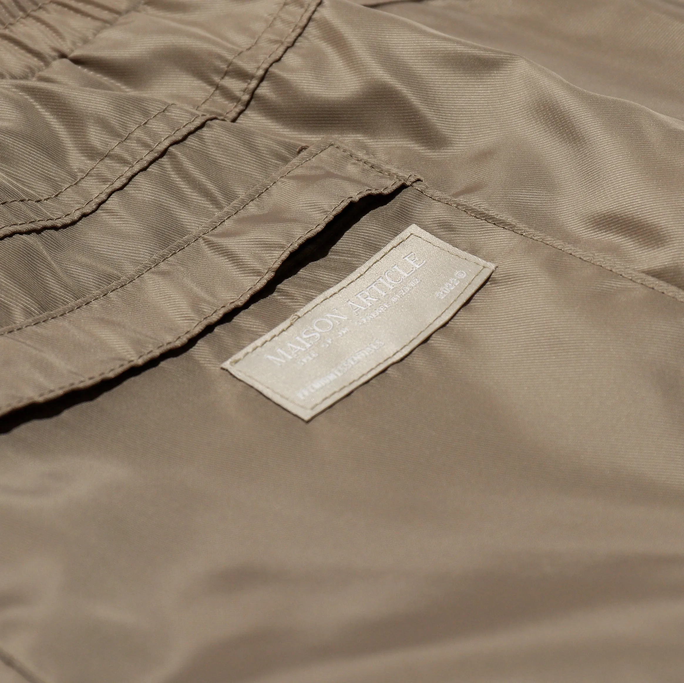 Hybrid Shorts Mens Shorts (Beige)