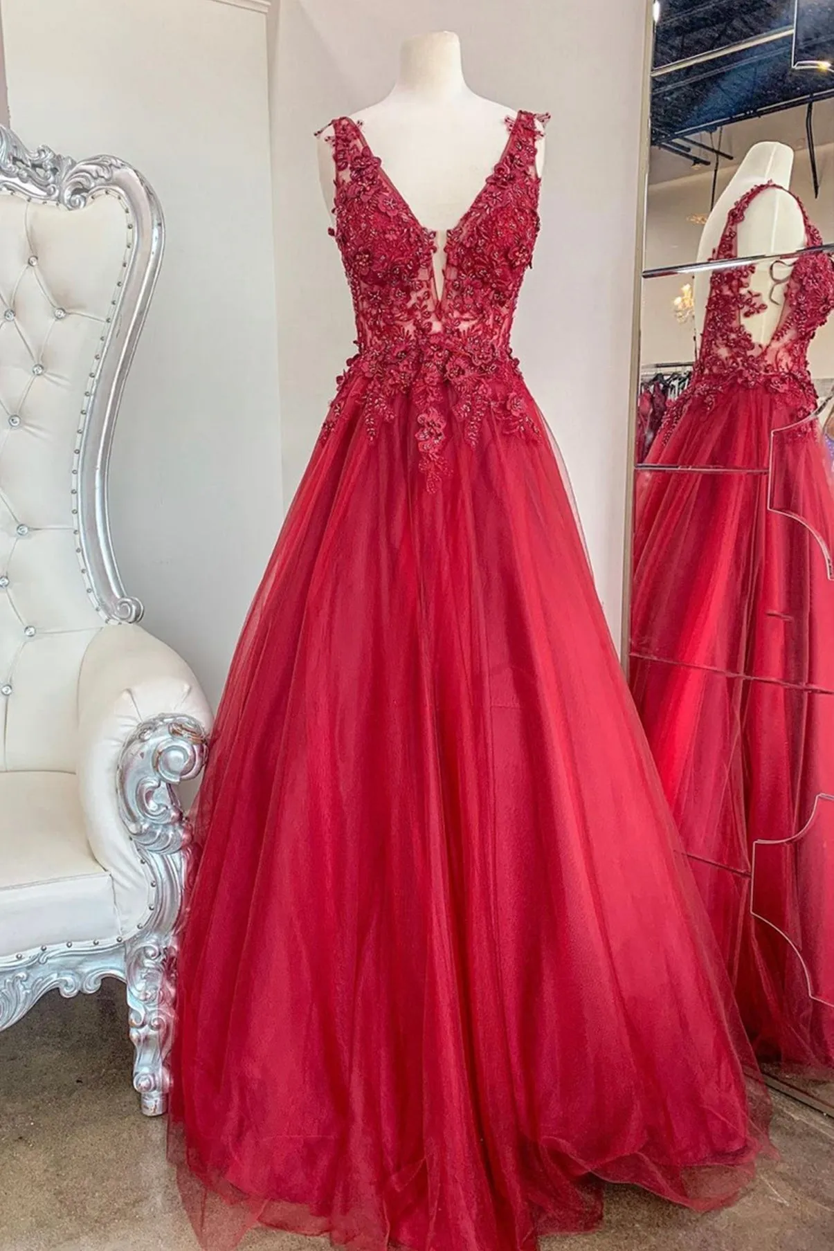 Red V-Neck Tulle Lace Long Prom Dresses A-Line Red Evening Party Dresses